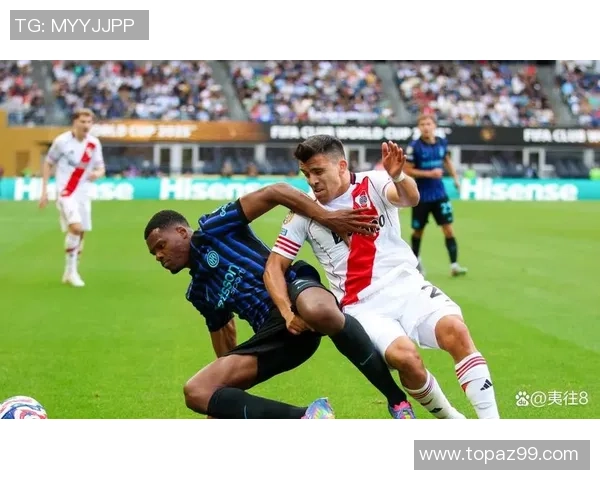 足总杯精彩对决拜仁逆转国米6-2进军下一轮补时进球引发全场狂欢